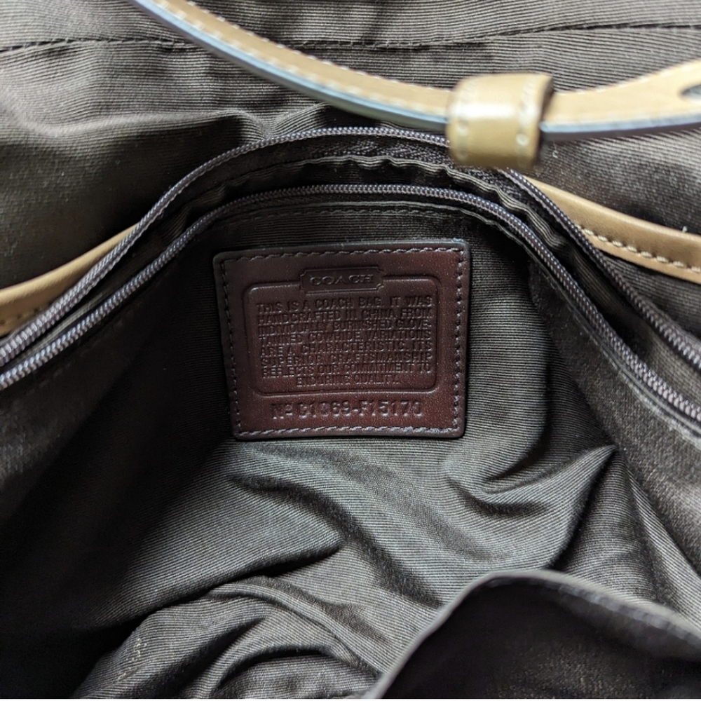 🤎 Coach Leather Flap Duffle - Picture 9 of 11